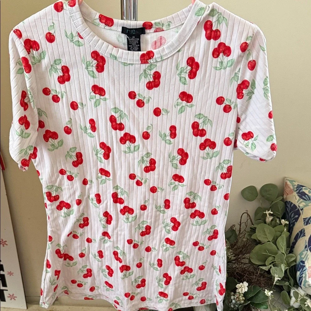 Rue21 White Ribbed Tee with Red Cherry Print - Picture 2 of 3